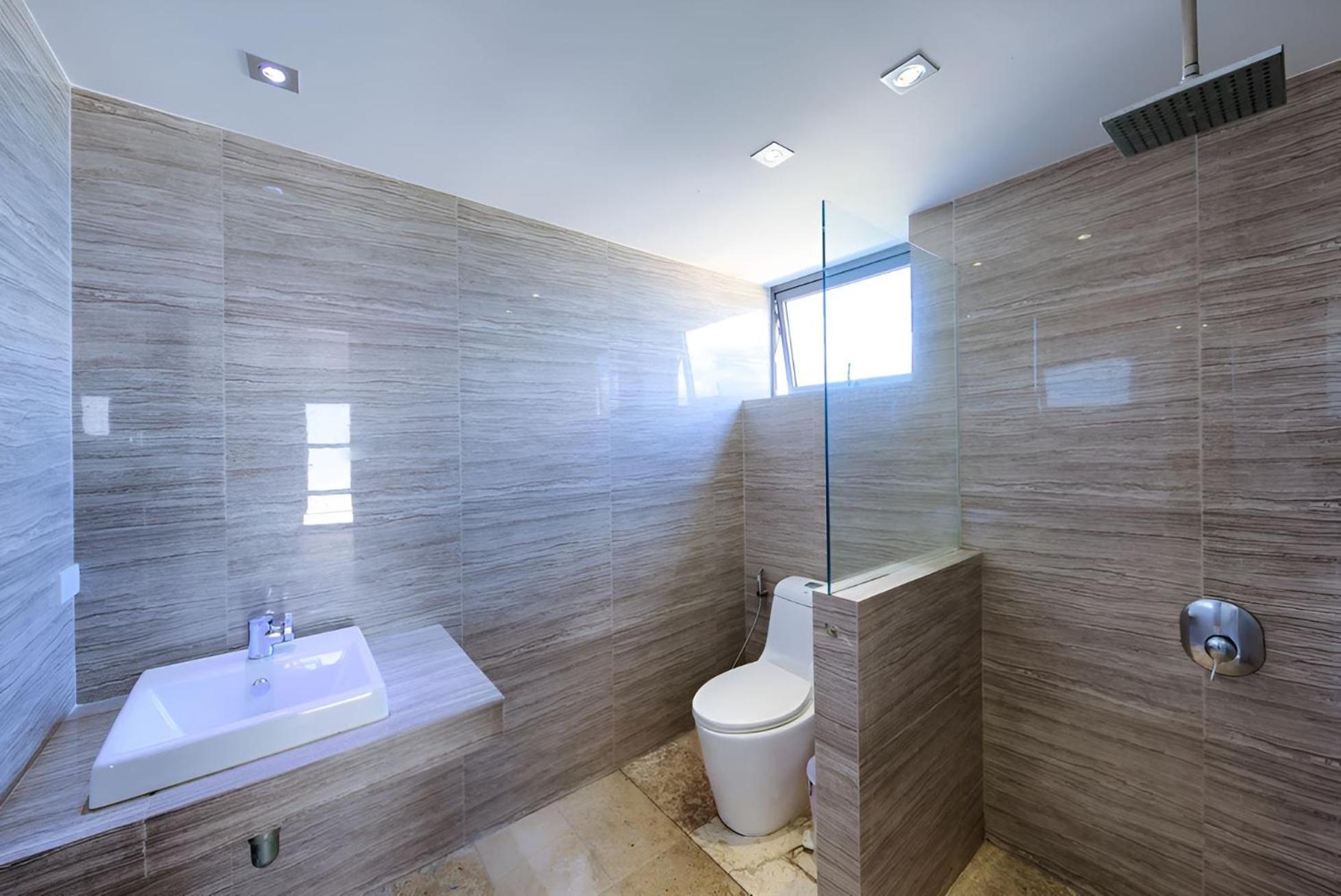 Luxurious 5 Bedroom